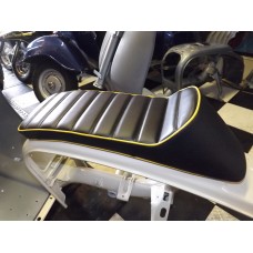 LAMBRETTA ANCILLOTTI "SPRINTER" SEAT SHORT -BLACK WITH YELLOW TRIM